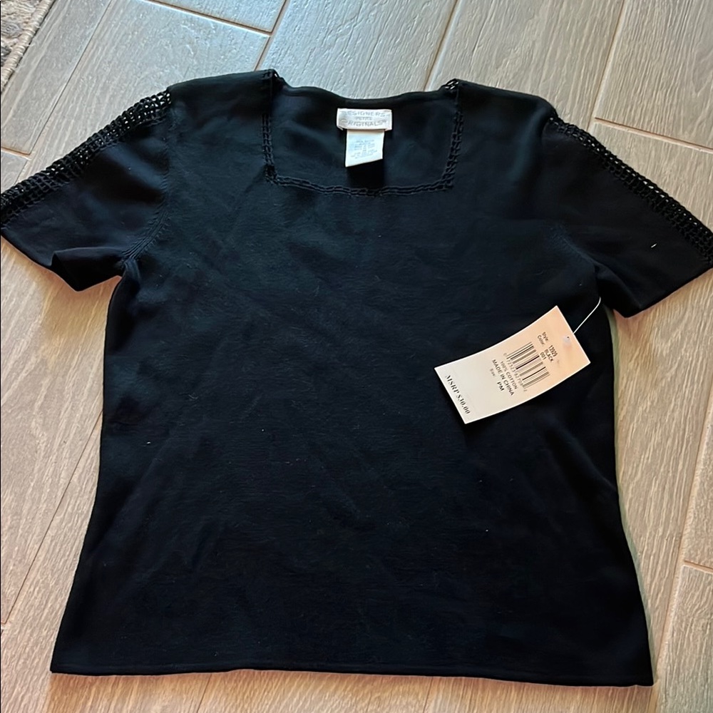 Black Short Sleeve Top